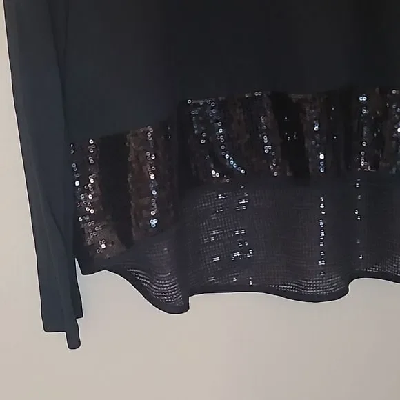 🎄🎄🎄Bcbg Maxazria sz Sm Sequin Trim RoseAnn Top in Black - Picture 3 of 8